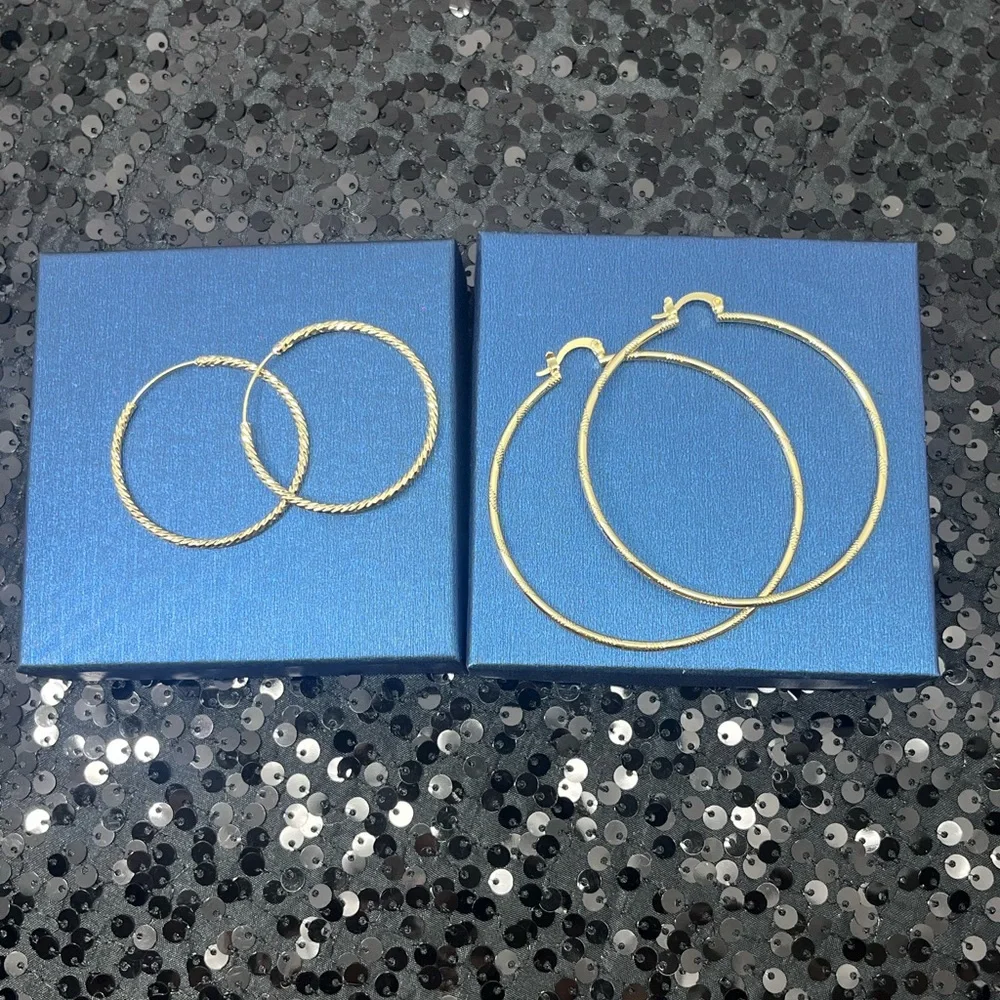 NEW set of Laminated Gold Arracadas Two pairs two‎ sizes